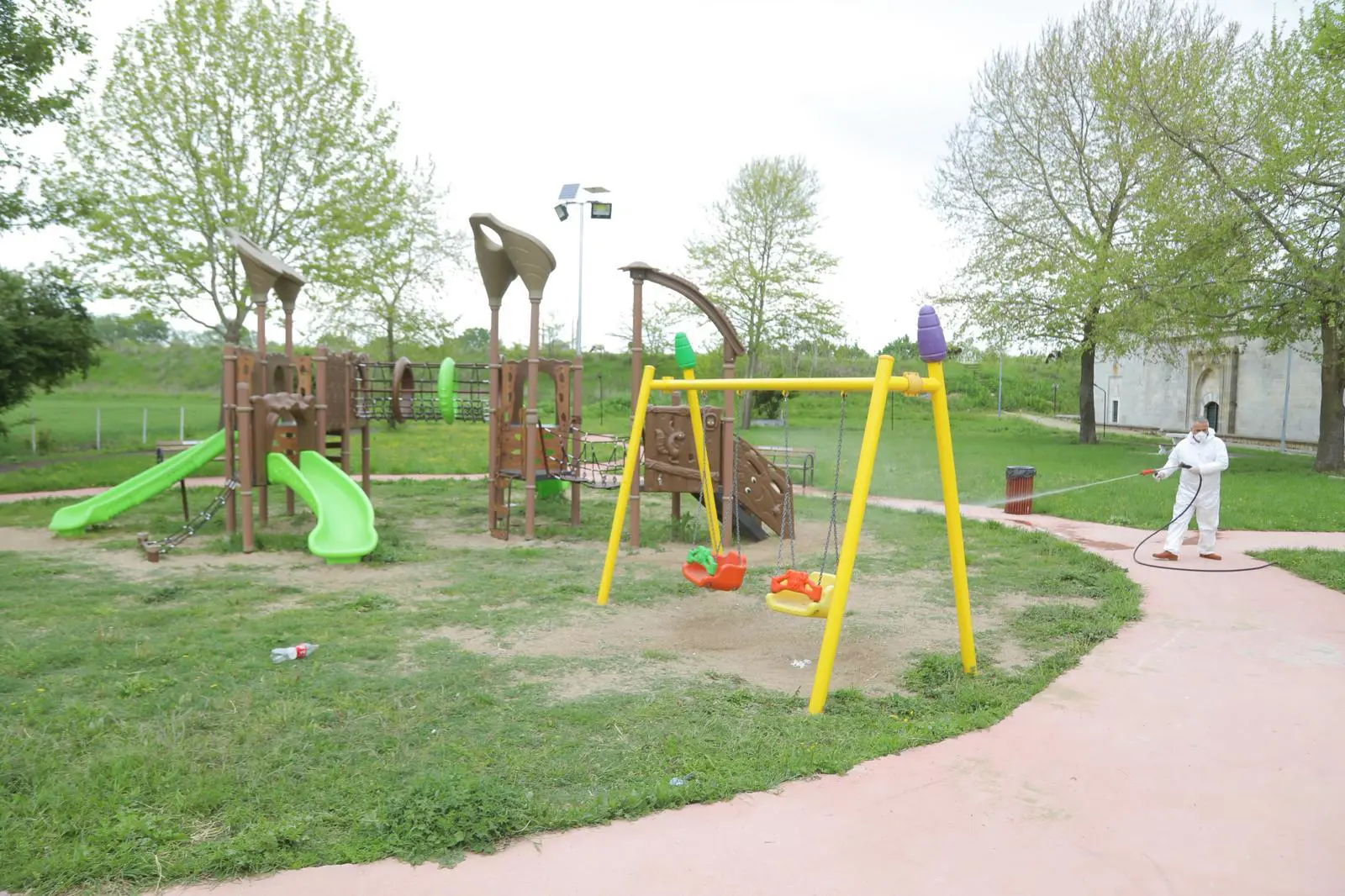 İlaçlama Çalışmaları Devam Ediyor